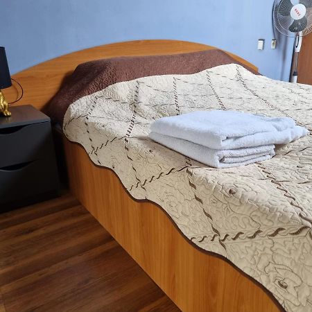 Penthouse Apartament 2 Floors, 2 Bedroom , 2 Bath, 120 Sqm , Inside Yard Parking Cluj-Napoca Exteriör bild