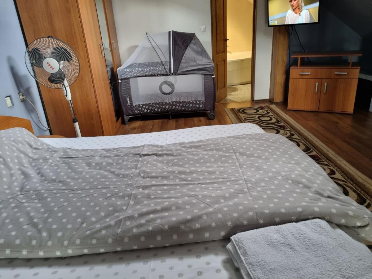 Penthouse Apartament 2 Floors, 2 Bedroom , 2 Bath, 120 Sqm , Inside Yard Parking Cluj-Napoca Exteriör bild